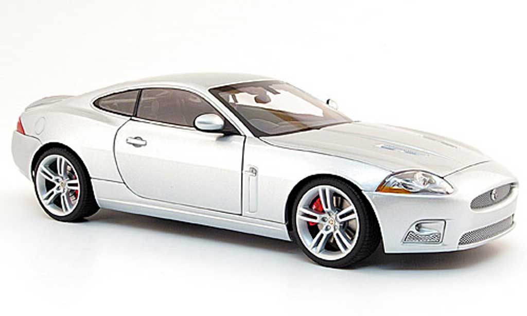 Jaguar XKR R coupe 1/18 Autoart R coupe grigio rechtslenker (rhd) modellino in miniatura