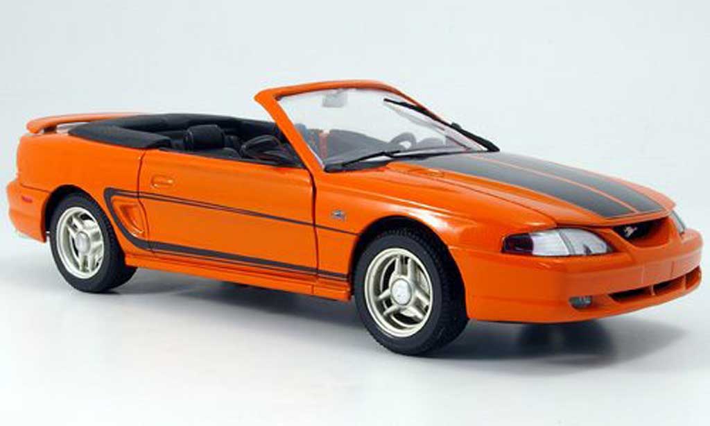 Ford Mustang 1994 1/18 Eagle 1994 cabriolet orange grigio streifen modellino in miniatura