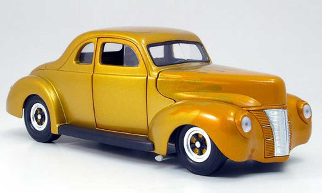 Ford Hot Rod 1/18 Eagle deluxe coupe hot rod gold 1940 modellino in miniatura