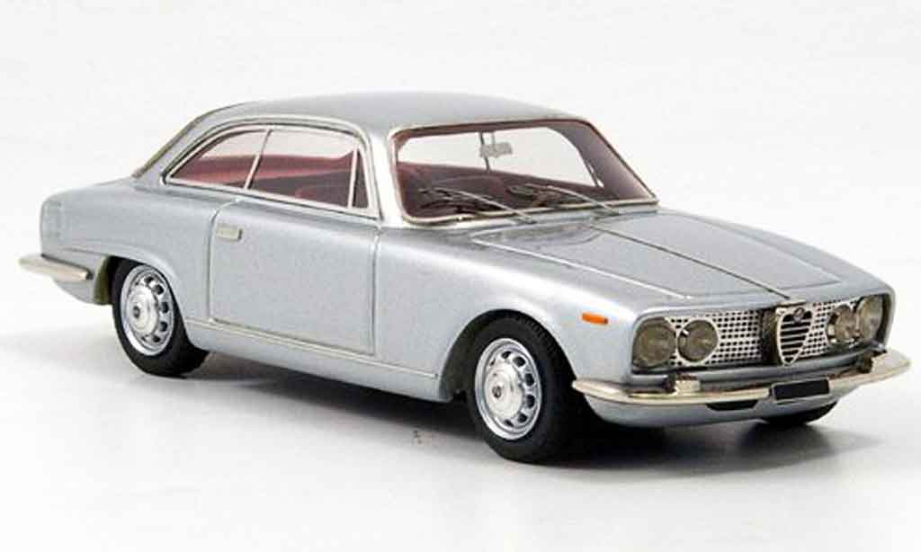 Alfa Romeo 2000 Sprint 1/43 Look Smart Sprint grigio metallisee rossoes interieur 1962 modellino in miniatura