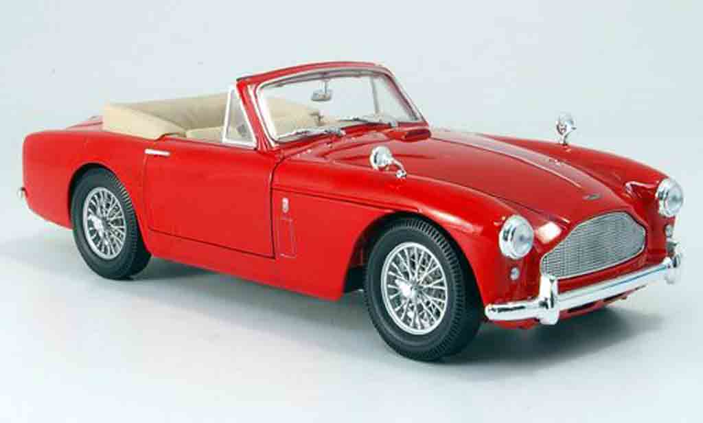Aston Martin DB2/4 1/18 Yat Ming DB2 4 mk.iii rosso 1958 modellino in miniatura