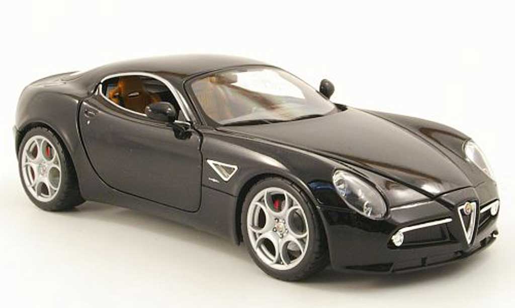Alfa Romeo 8C 1/18 Burago competizione nero 2003 modellino in miniatura