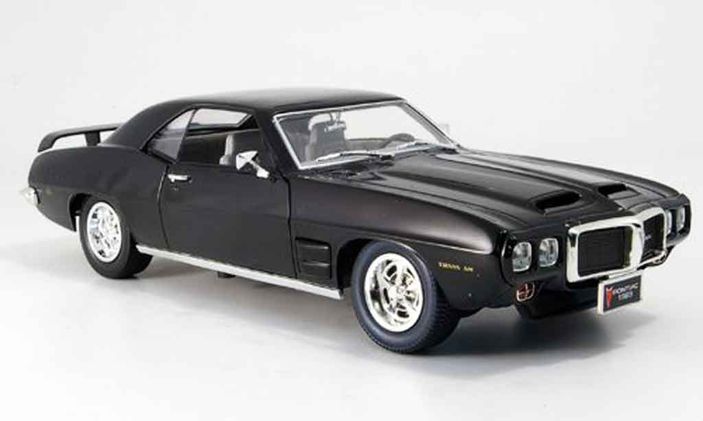 Pontiac Firebird 1969 1/18 Yat Ming 1969 trans am nero modellino in miniatura
