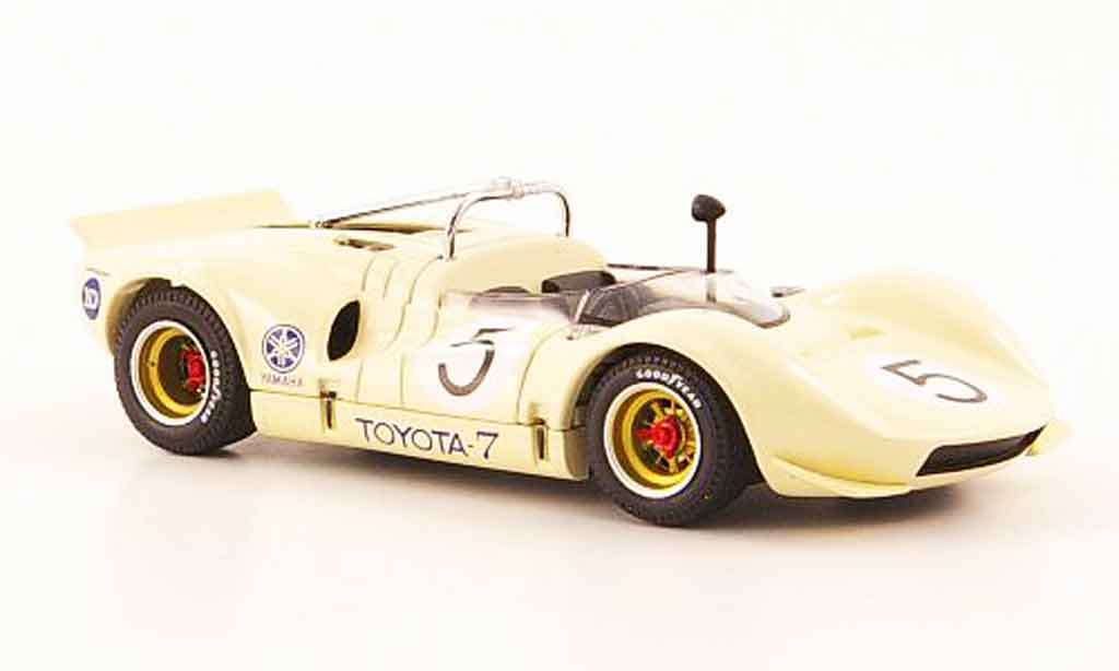 Toyota 7 GP 1/43 Ebbro no.5 beige japan 1968 modellino in miniatura