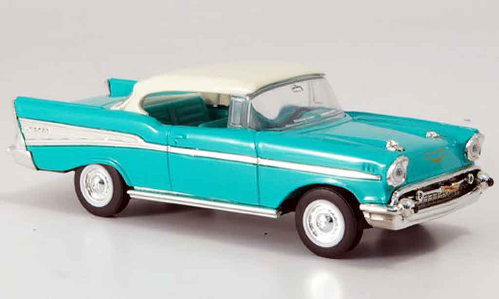 Chevrolet Bel Air 1/43 Yat Ming grun biancoes Dach 1957 modellino in miniatura