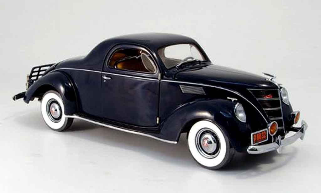 Lincoln Zephyr 1/18 Ertl blu 1937 modellino in miniatura