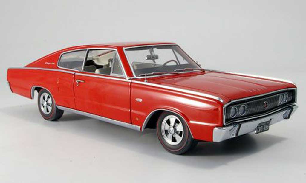 Dodge Charger 1966 1/18 Ertl 1966 426 hemi rosso modellino in miniatura
