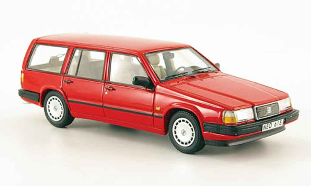 Volvo 940 1/43 Neo GL Kombi rosso 1992 modellino in miniatura