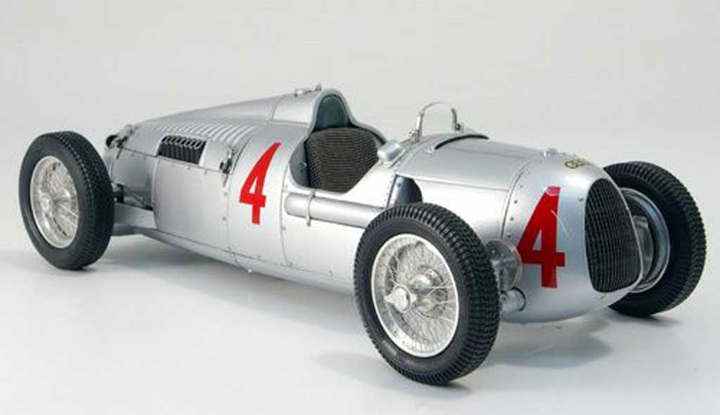 Auto Union Typ C 1/18 CMC no.4 pinkmeyer nurburgring 1936 modellino in miniatura
