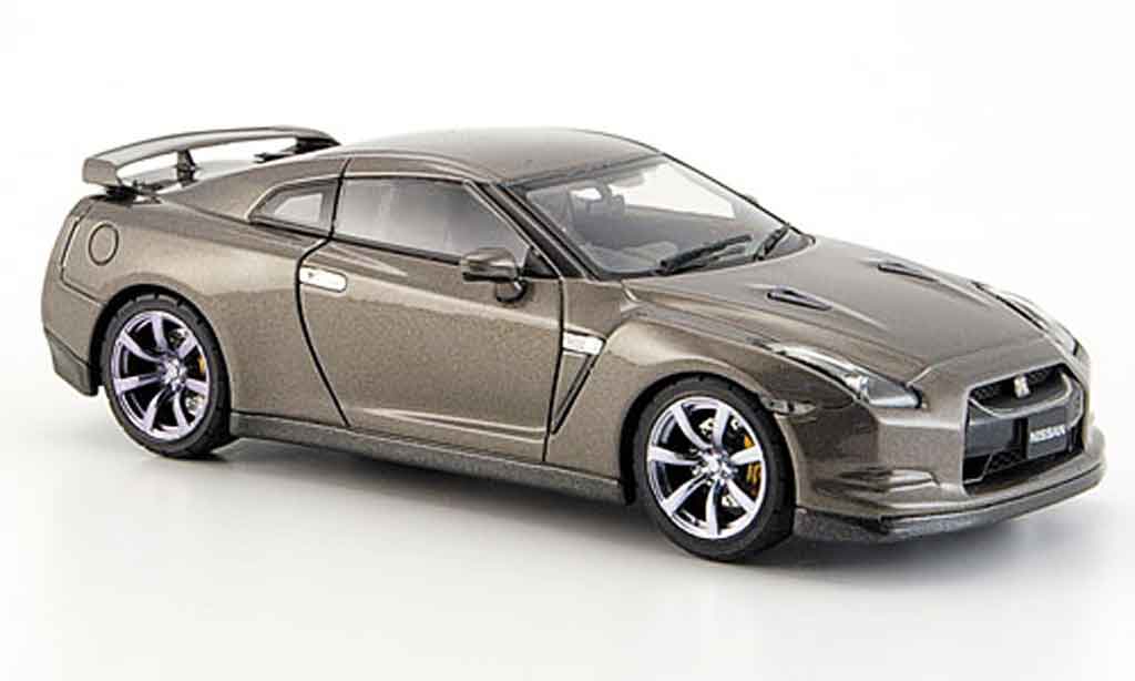 Nissan Skyline R35 1/43 Ebbro R35 GT R titan 2007 modellino in miniatura