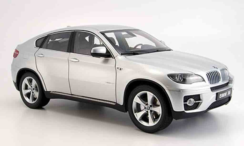 Bmw X6 E71 1/18 Kyosho E71 xdrive50i grigio modellino in miniatura