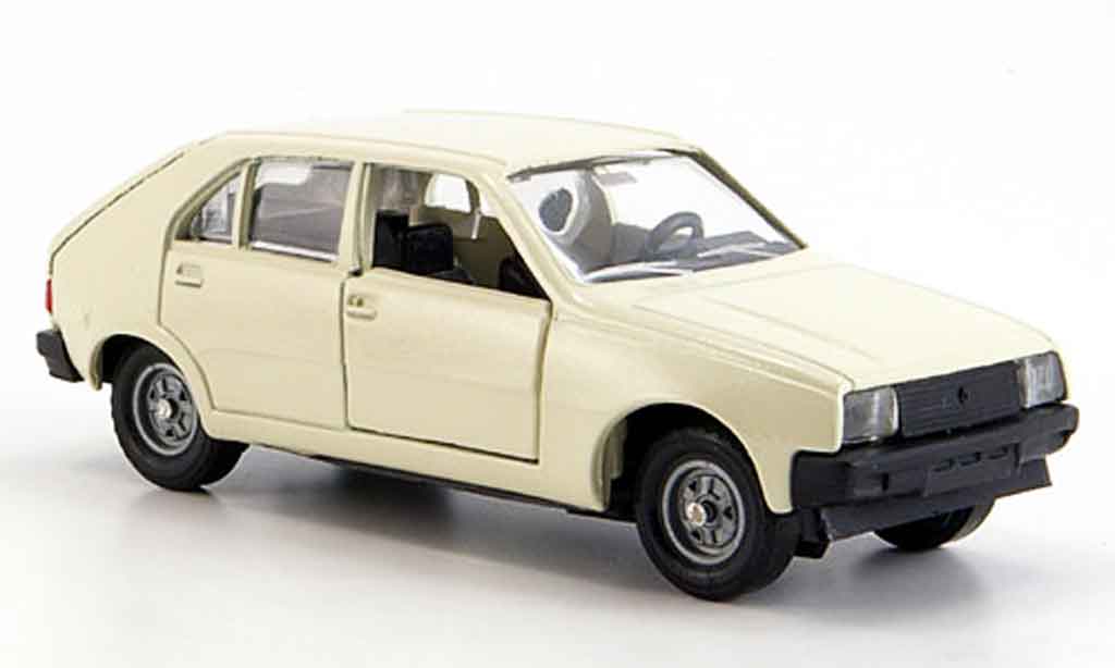 Renault 14 1/43 Solido bianco 1976 modellino in miniatura