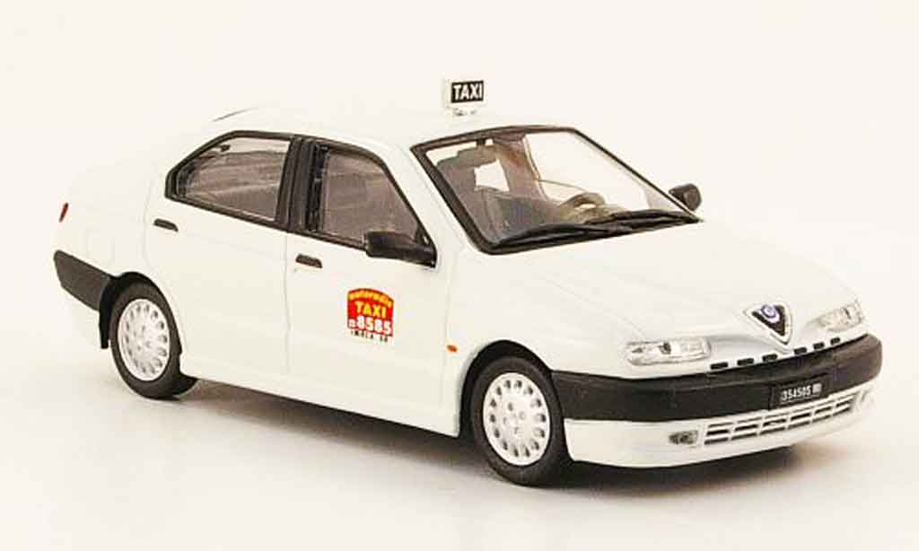 Alfa Romeo 146 1/43 Pego taxi mailand modellino in miniatura