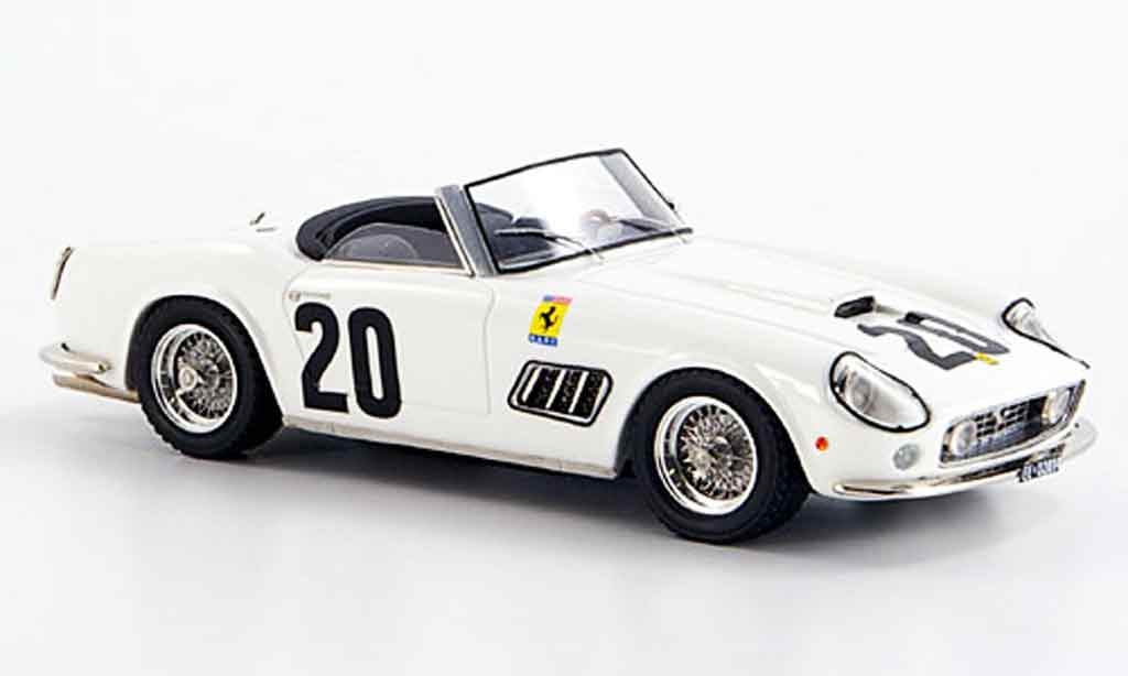 Ferrari 250 Spyder 1/43 Look Smart Spyder californiano.20 bianco le mans modellino in miniatura
