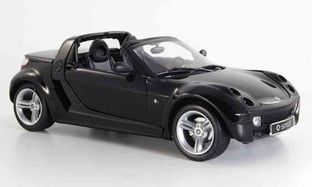 Smart Roadster 1/18 Kyosho nero 2003 modellino in miniatura