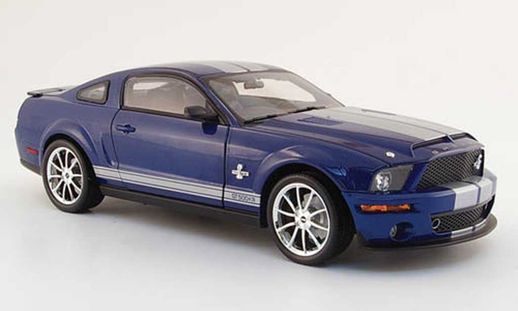 Shelby GT 500 1/18 Shelby Collectibles kr blu avec bandes grigios 2008 modellino in miniatura