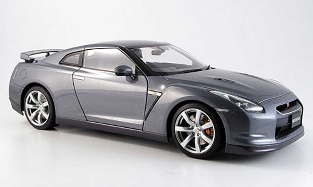 Nissan Skyline R35 1/18 Autoart R35 gt-r anthrazit modellino in miniatura