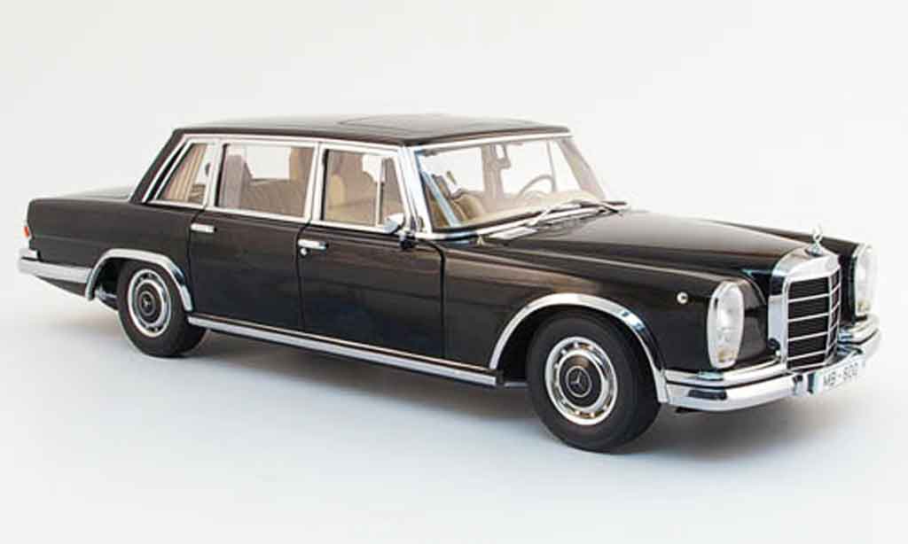 Mercedes 600 SWB 1/18 Autoart SWB (w100) nero avec gardinen koffern 1965 modellino in miniatura
