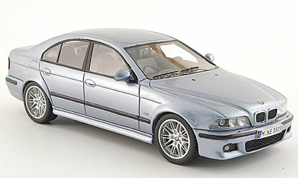 Bmw M5 E39 1/43 Neo E39 argent blu 2002 modellino in miniatura