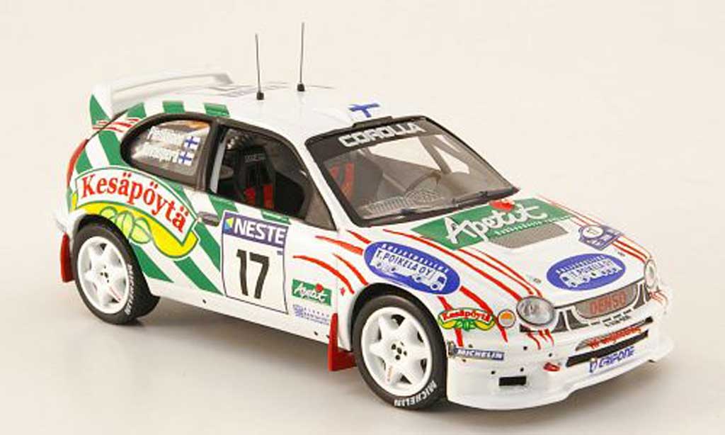 Toyota Corolla WRC 1/43 IXO WRC No.17 Kesapoyta Rally Finland 2000 modellino in miniatura