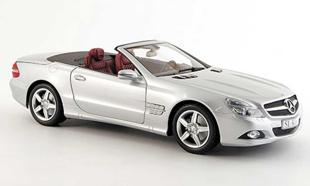 Mercedes Classe SL 1/18 Minichamps (r 230) grigio metallisee modellino in miniatura