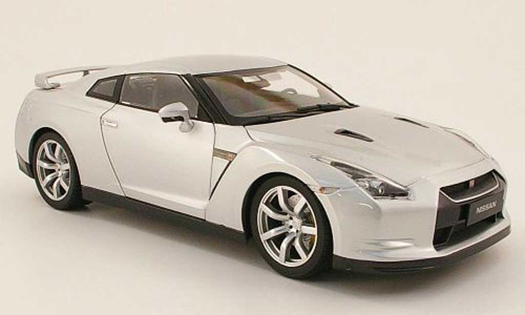 Nissan Skyline R35 1/18 Norev R35 gtr grigio 2008 modellino in miniatura