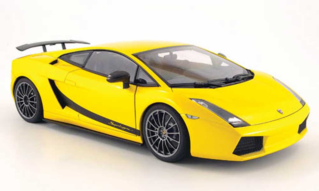 Lamborghini Gallardo Superleggera 1/18 Autoart Superleggera giallo 2007 modellino in miniatura