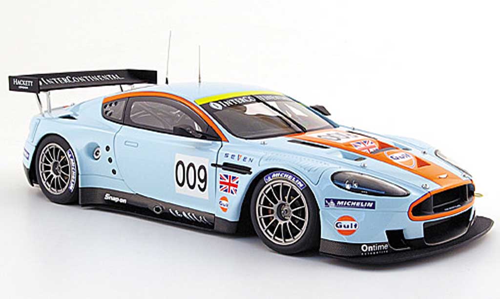 Aston Martin DBR9 1/18 Autoart no.009 gulf 24h le mans 2008 modellino in miniatura