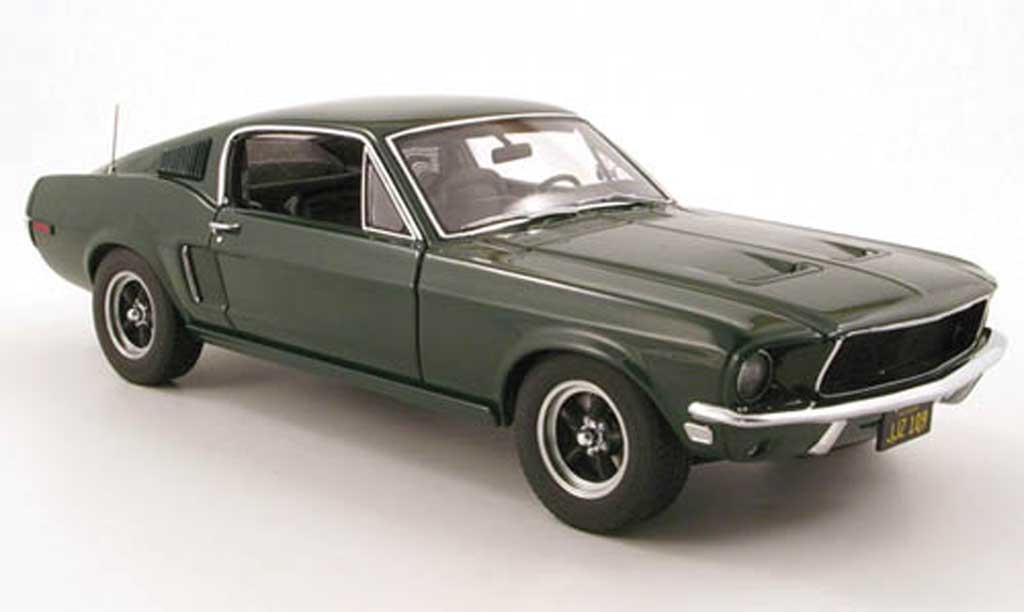 Ford Mustang Bullit Mc Queen 1/18 Autoart Bullit Mc Queen gt version 1968 modellino in miniatura