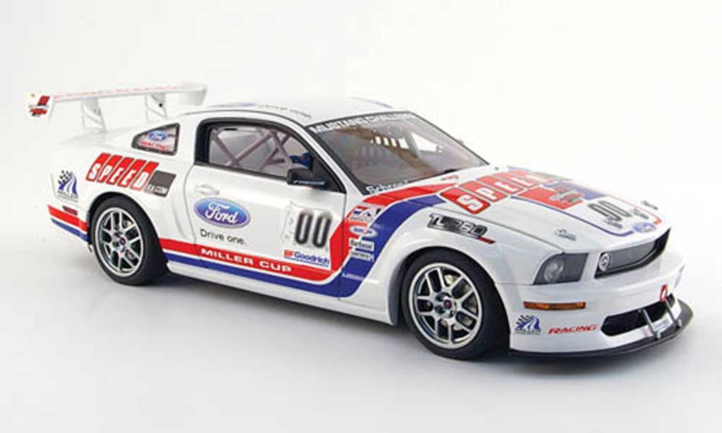 Ford Mustang 2005 1/18 Autoart 2005 fr 500 s no.00 speed tv challenge modellino in miniatura