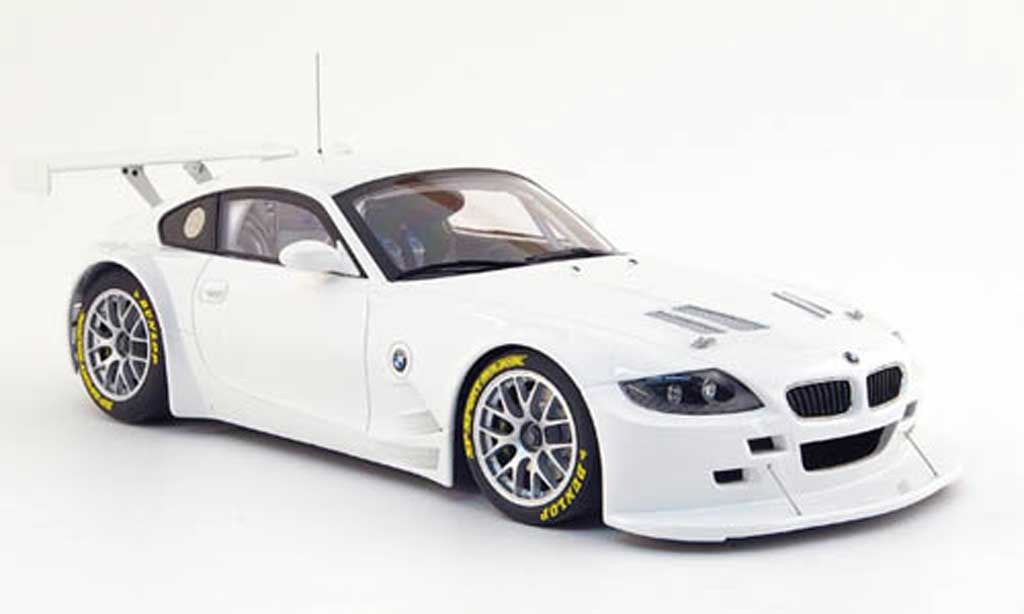 Bmw Z4 E85 1/18 Autoart E85 race car coupe plain body bianco 2007 modellino in miniatura