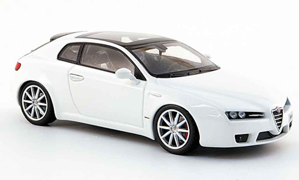 Alfa Romeo Brera 1/43 Minichamps bianco edizione 2008 2005 modellino in miniatura