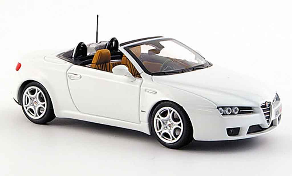 Alfa Romeo Spider 1/43 Minichamps edizione 2008 bianco 2007 modellino in miniatura