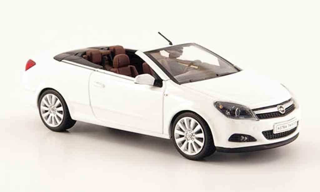 Opel Astra 1/43 Minichamps twin top cabriolet bianco 2006 modellino in miniatura
