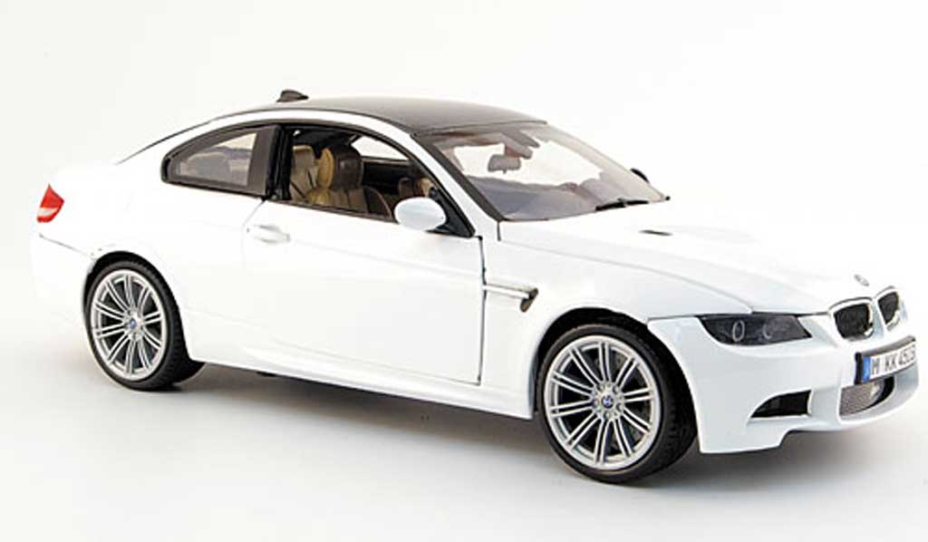 Bmw M3 E92 1/18 Mondo Motors E92 coupe bianco 2008 modellino in miniatura