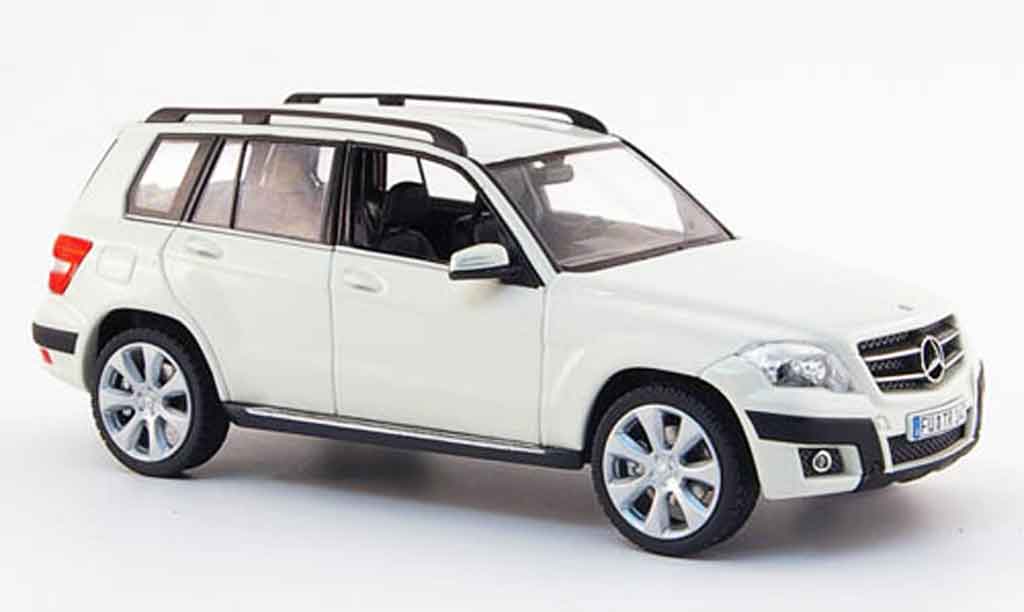Mercedes Classe GLK 1/43 Schuco Offroad bianco 2008 modellino in miniatura