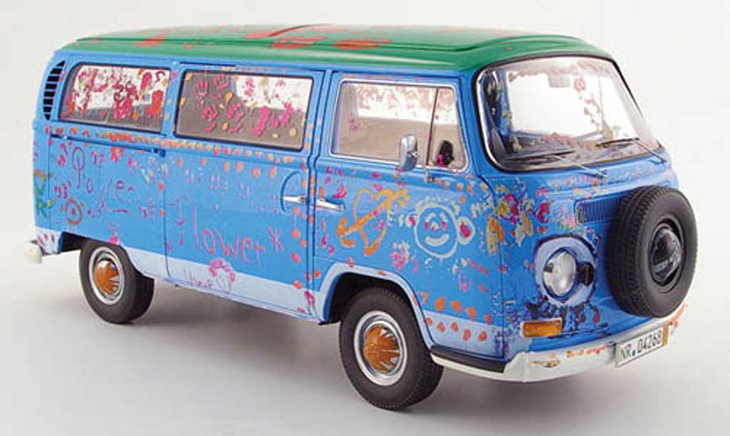 Volkswagen Combi 1/18 Schuco  modellino in miniatura