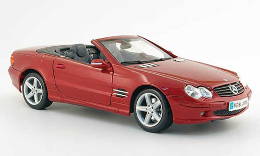 Mercedes Classe SL cabriolet 1/18 Maisto cabriolet rosso avec licht und sound modellino in miniatura