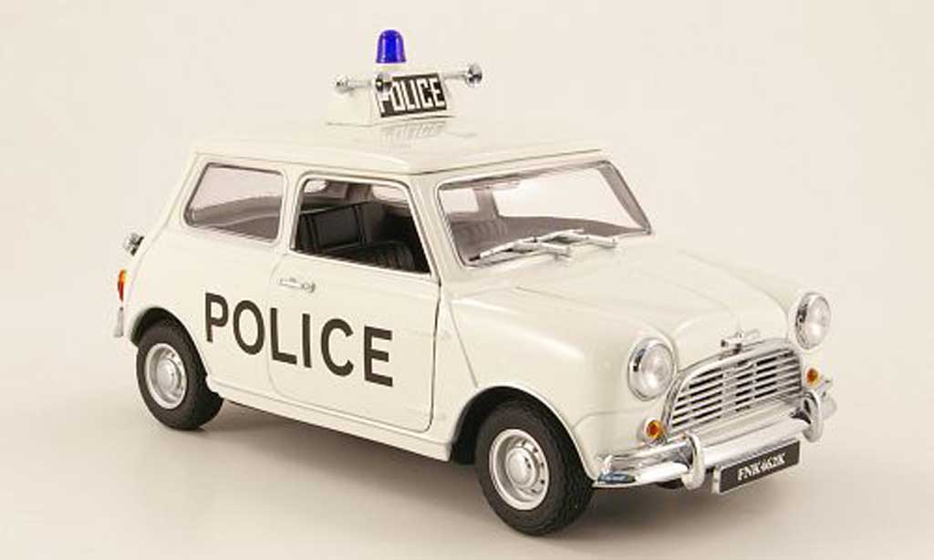 Austin Mini Cooper S 1/18 Kyosho Cooper S police (gb) 1968 modellino in miniatura