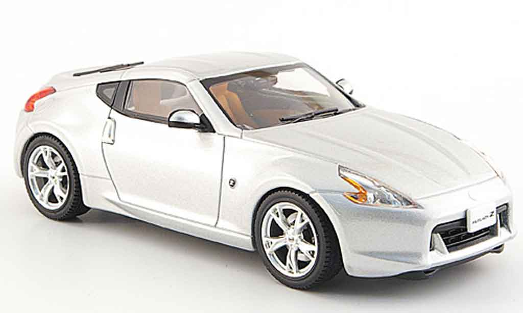 Nissan 370Z 1/43 Ebbro Fairlady Z grigio metallisee 2008 modellino in miniatura