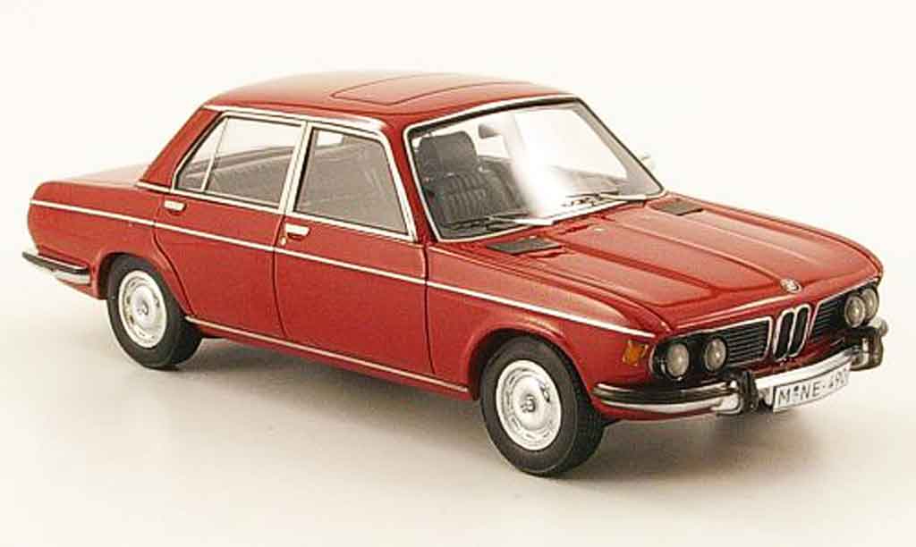 Bmw 2800 E3 1/43 Neo E3 rosso 1973 modellino in miniatura