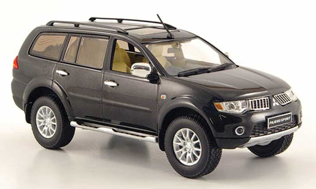 Mitsubishi Pajero 1/43 Vitesse Sport nero modellino in miniatura