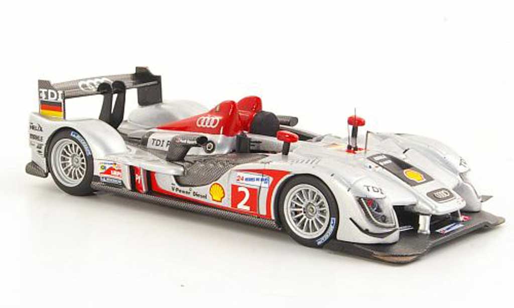 Audi R15 2009 1/43 IXO 2009 TDI No.2 L.Luhr / M.Rockenfeller / M.Werner 24h Le Mans modellino in miniatura