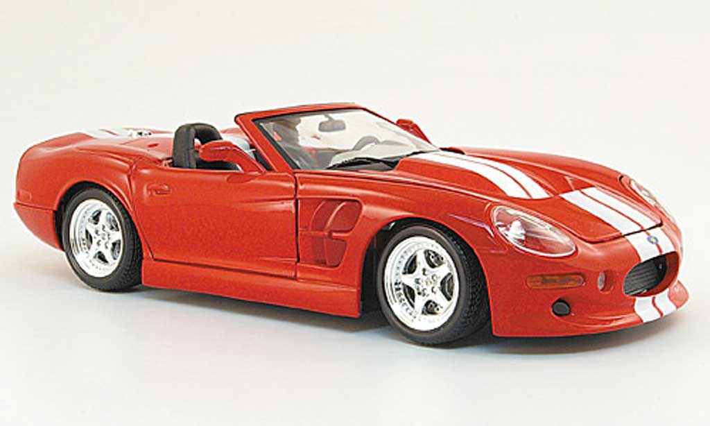 Shelby Series 1 1/18 Maisto rosso bianco modellino in miniatura
