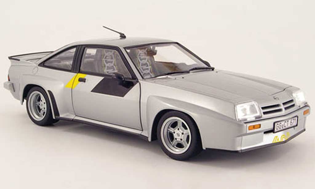Opel Manta 1/18 Revell 400 grigio homologations-modell 1981 modellino in miniatura