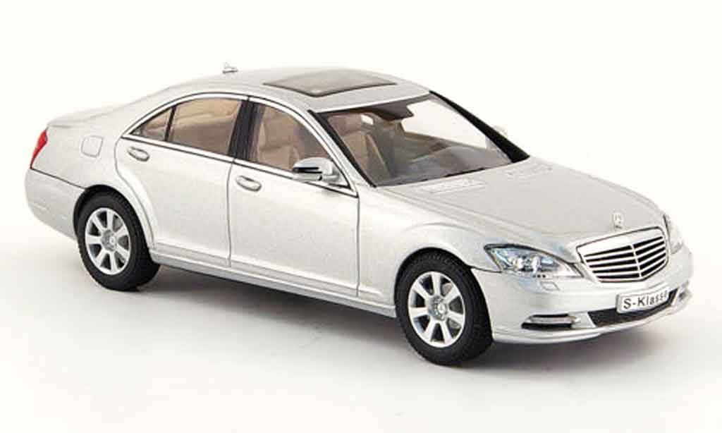 Mercedes Classe S 1/43 Autoart S 500 grigio metallisee Facelift (MOPF) 2009 modellino in miniatura