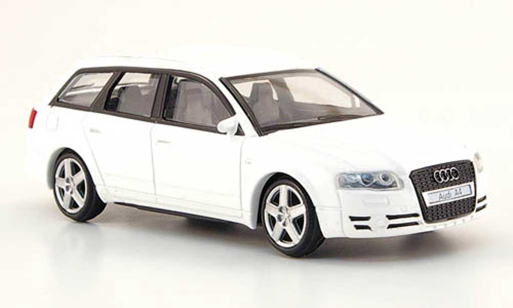 Audi A4 Avant 1/43 Mondo Motors Avant bianco modellino in miniatura
