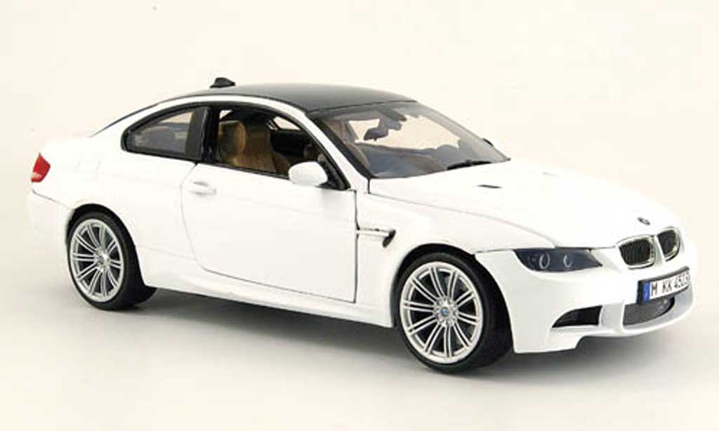 Bmw M3 E92 1/18 Motormax E92 bianco dach carbonlook 2008 modellino in miniatura
