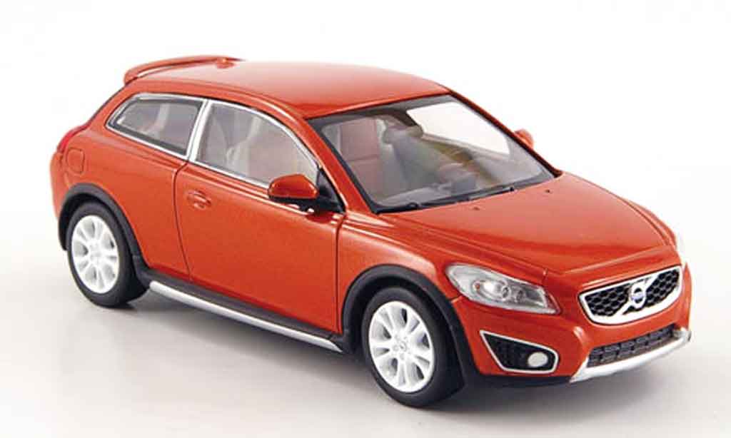 Volvo C30 1/43 MotorArt orange modellino in miniatura