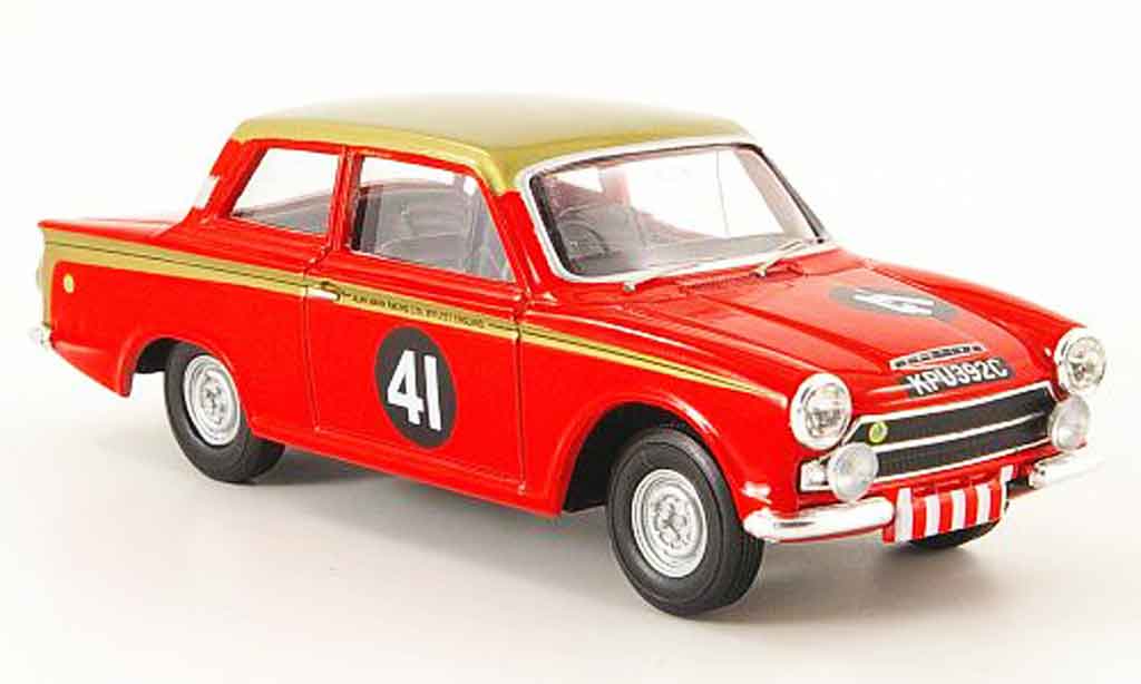 Lotus Cortina 1/43 Vanguards mki no.41 alan mann racing etcc 1965 modellino in miniatura